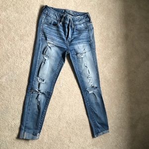 AEO distressed jegging size 4